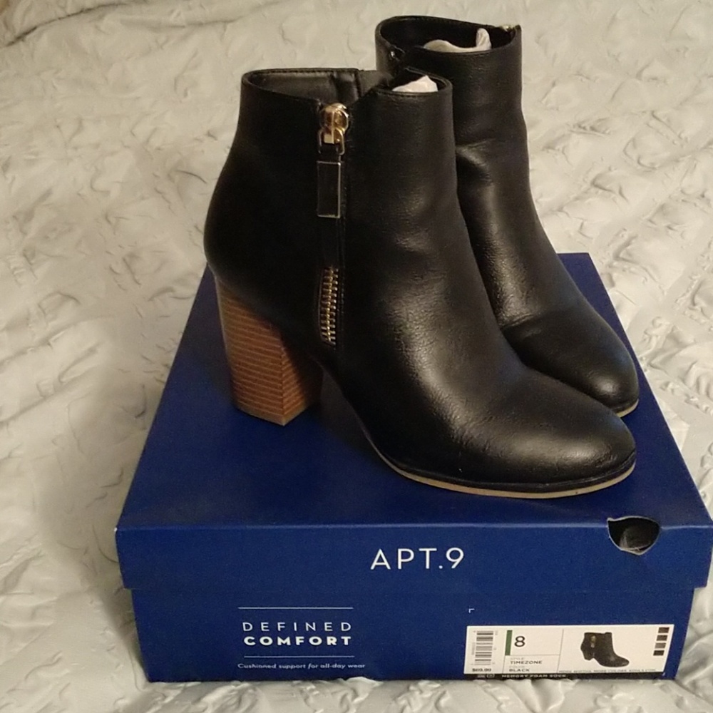 APT 9 Black Heel Booties